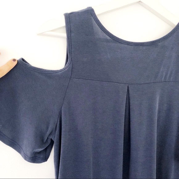 JOLIE | Cold Shoulder Soft Tee - Picture 4 of 4
